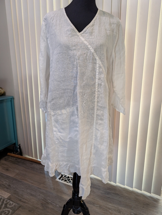 Match point Dresses & Skirts - Match Point White Linen Dress